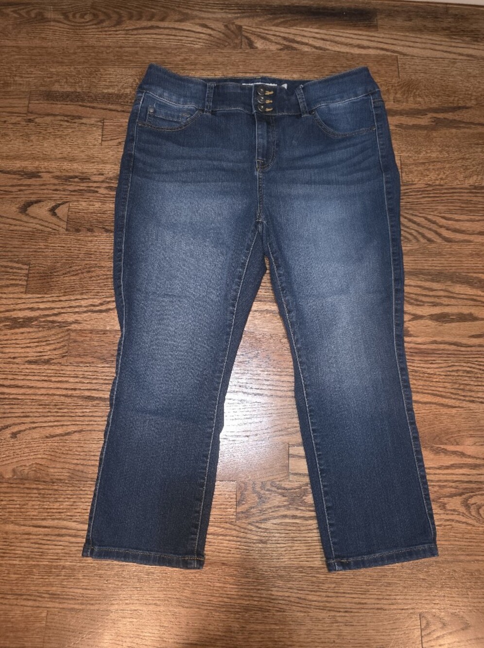 Torrid Dark Blue Stretch Denim Jeans Cropped Pants